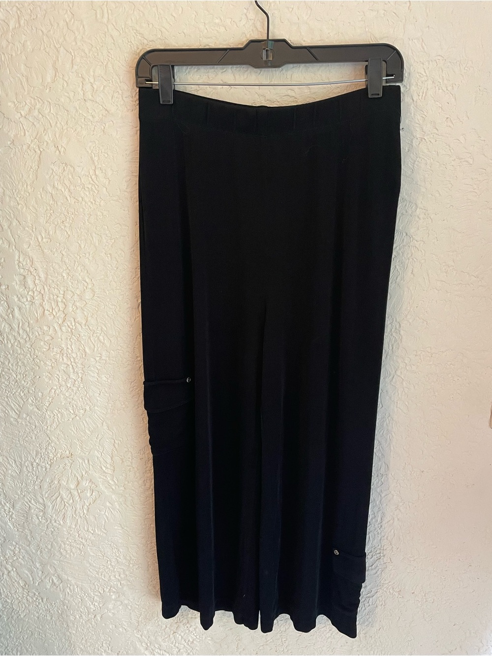 Chico's Black Cropped Wide-Leg Pants